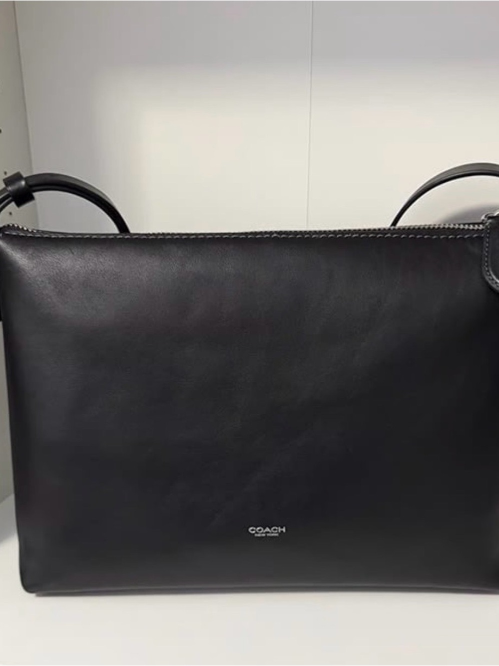 Coach Mott Messenger 33